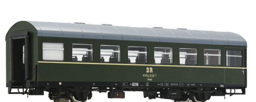 Roco 6200009   3-piece set 1: Passenger train, DR