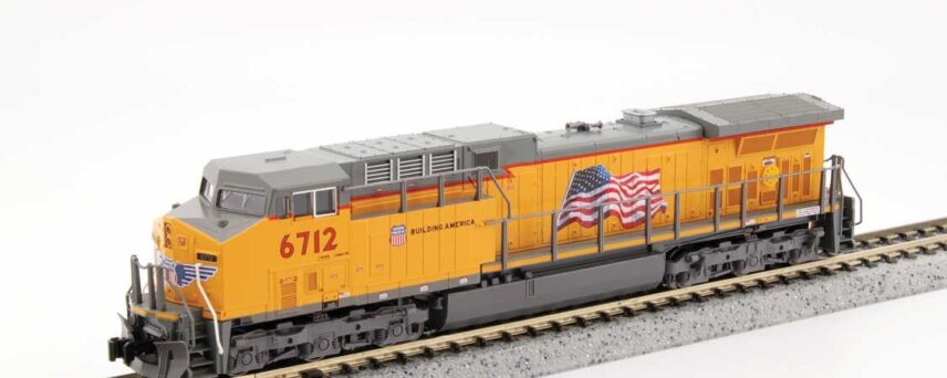 Kato 176-7039  N GE AC4400CW, Union Pacific Flag #6712