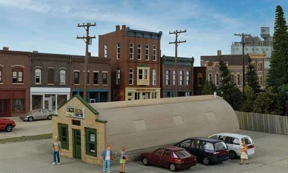 Walthers Cornerstone 3561   HO Converted Quonset Hut