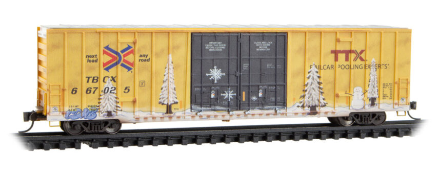 Micro Trains 12344012   N 60' Rib Side, Double Plug Door High-Cube, TTX #667025 weathered