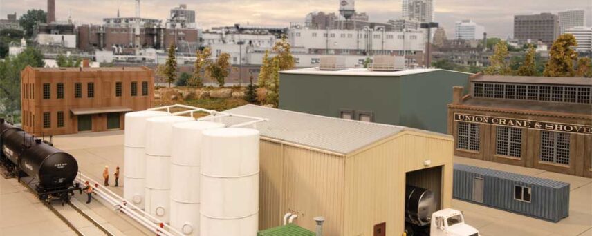 Walthers Cornerstone 4181   HO Corn Syrup Transfer - Transload Facility