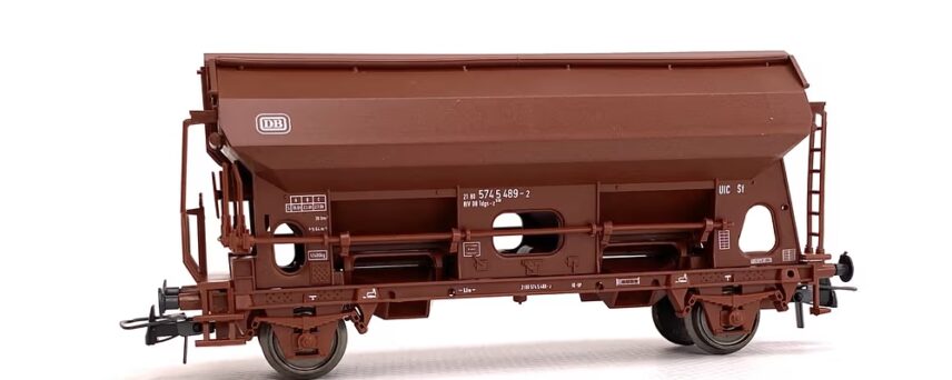 Roco 46420  Swivel roof wagon, DB